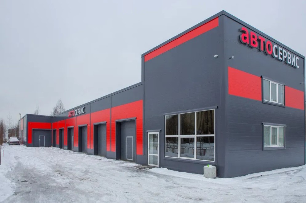 Gas stations, car services and car washes